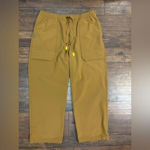 Figs Men's Indestructible earth scrub pants